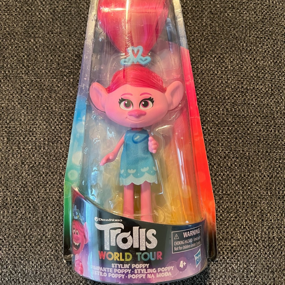 Trolls Dreamworks World Tour Stylin Poppy Fashion Doll